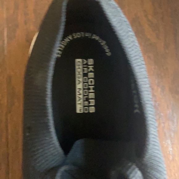 Skechers NWOT - Picture 3 of 7